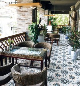 gach bong men lat quan cafe 957x1024 1 Shop gạch trang trí cao cấp
