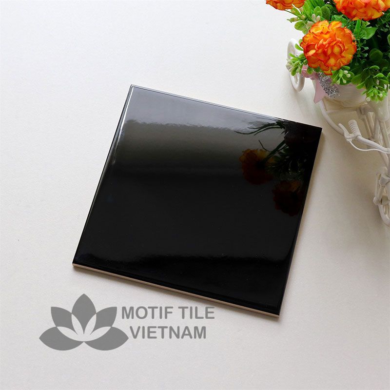 Gạch thẻ ốp tường subway đen bóng phẳng 15x15cm SW1515(Black) 1 Gạch subway đen bóng phẳng 15x15cm SW1515(Black)