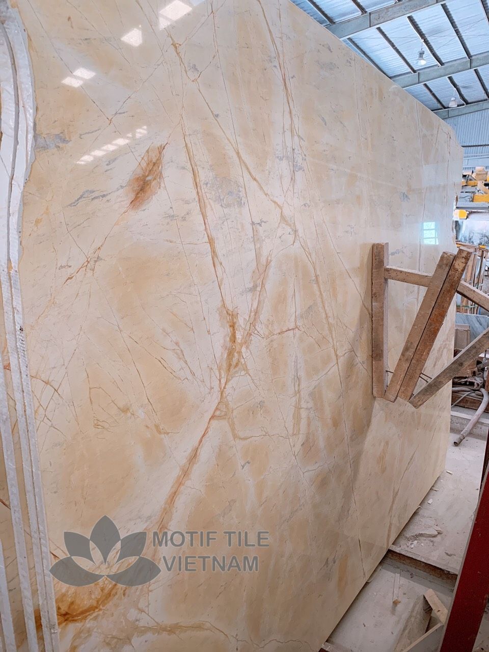 Đá Marble vàng 60x60cm 4 Đá Marble vàng 60x60cm - Hình ảnh 4