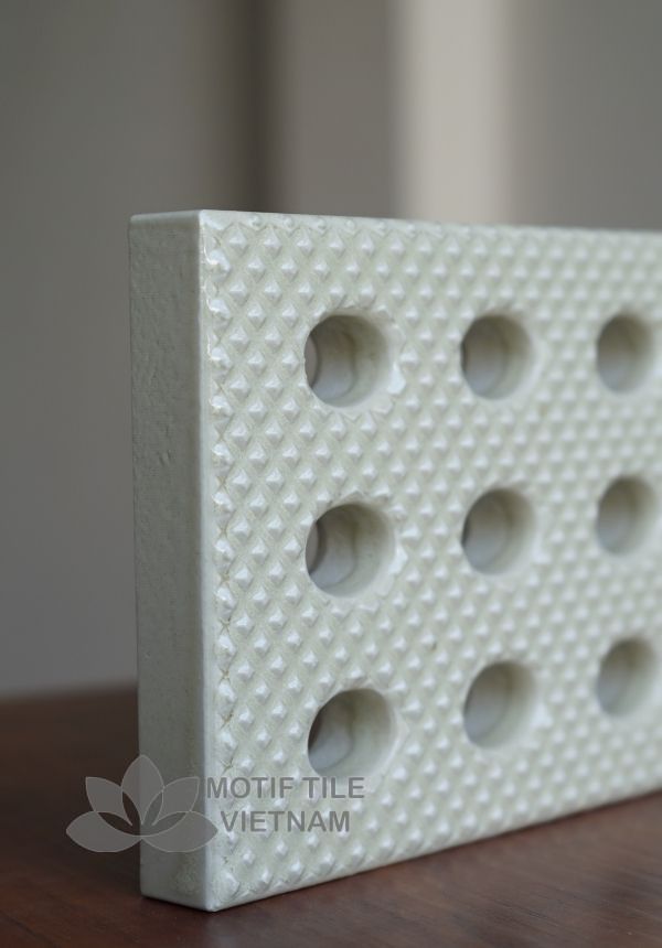 Nắp mương bể bơi Grating Ceramics 87-105x177x20mm MT-NMC1774545 2 Nắp mương bể bơi Grating Ceramics 87-105x177x20mm MT-NMC1774545