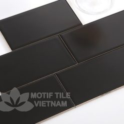 Gạch thẻ ốp tường subway đen mờ 7.5x15cm SW75150V(Matte Black)