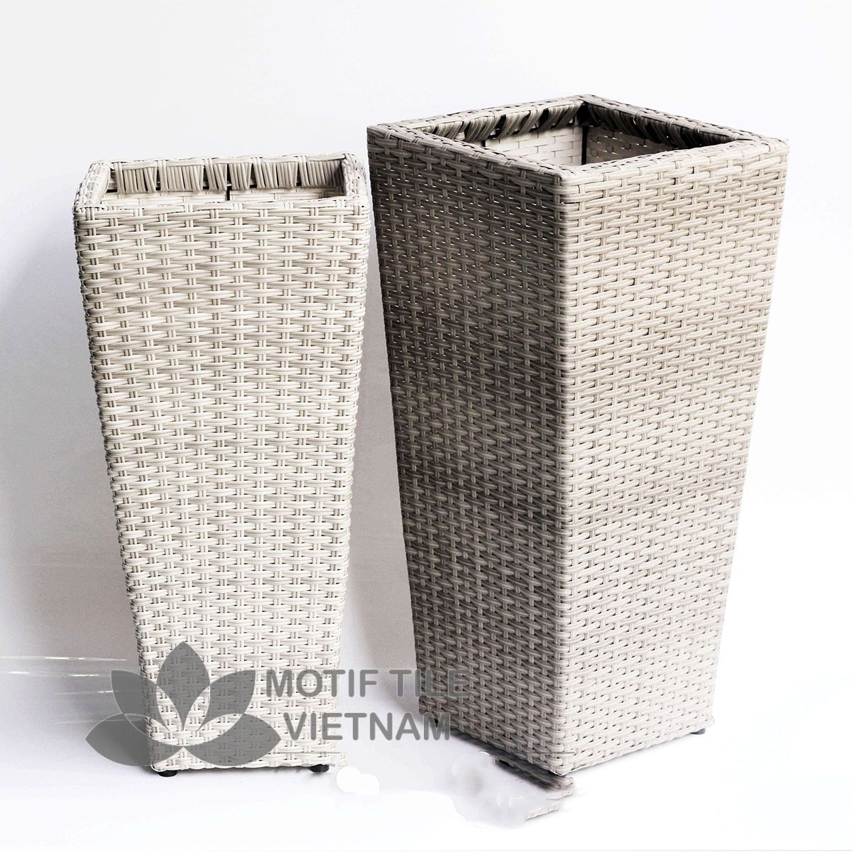 Chậu cây văn phòng mây nhựa đan vuông vát MT-P003 1 Chậu cây văn phòng mây nhựa đan vuông vát MT-P003