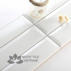 Gạch thẻ subway trắng bóng vát 7.5x30cm SW75300V(White)