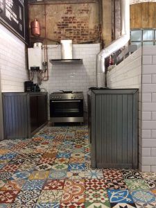 Các loại gạch ốp bếp thông dụng 4